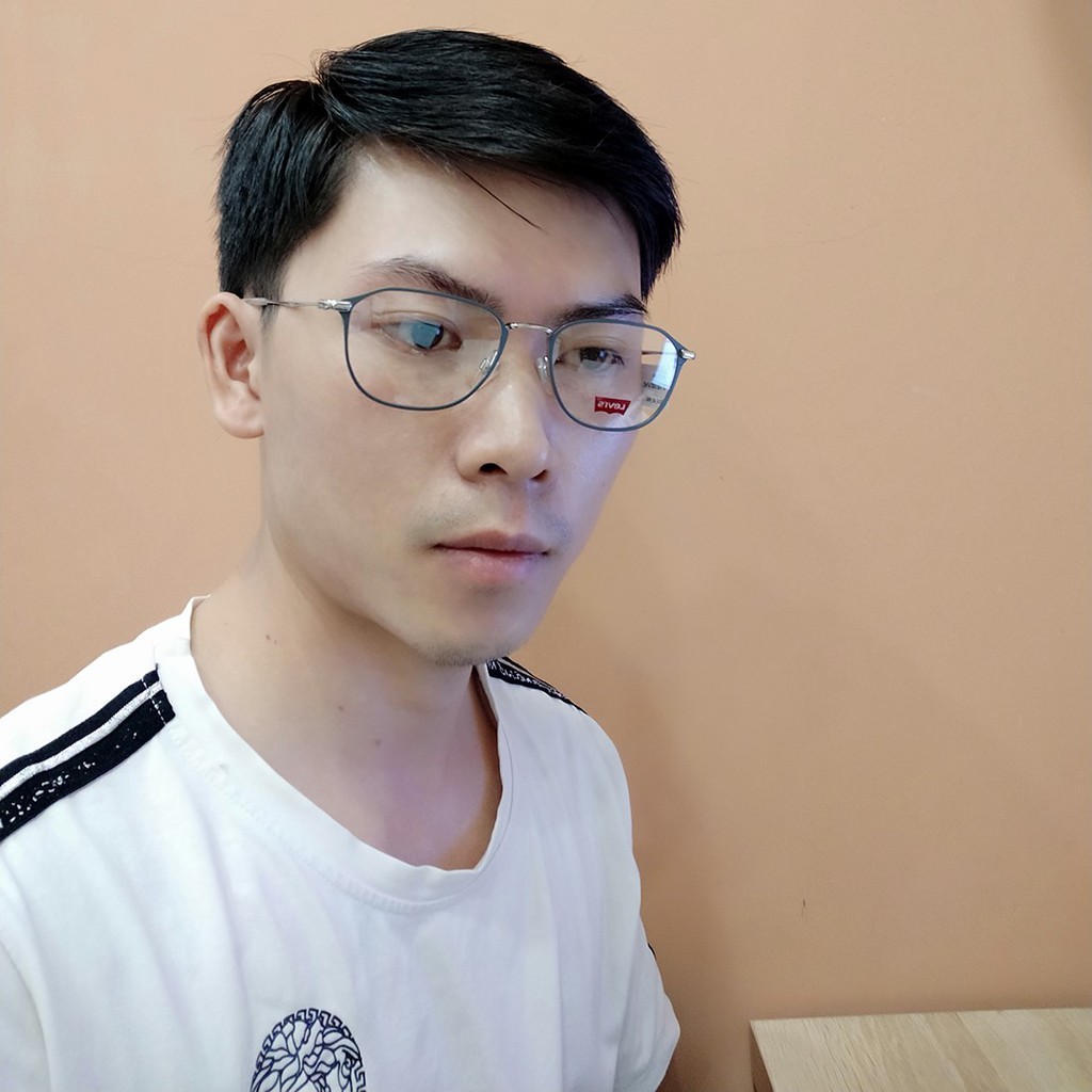 Gọng kính Levi's LV5010 RIW màu sắc thời trang chính hãng, thiết kế dễ đeo bảo vệ mắt