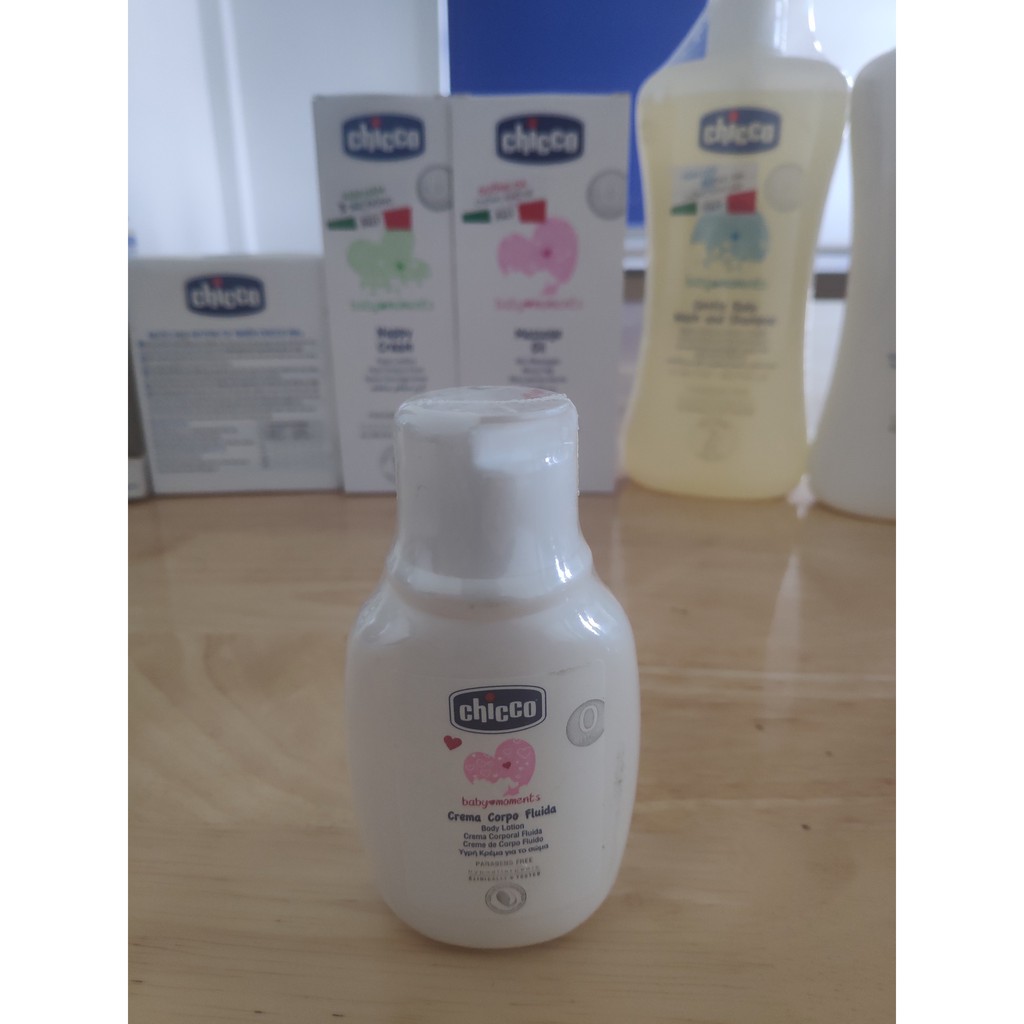 Sữa dưỡng thể chiết xuất Hạnh nhân 0M+ Chicco cho trẻ sơ sinh giúp cân bằng độ ẩm cho da, an toàn cho bé, xuất xứ Italy