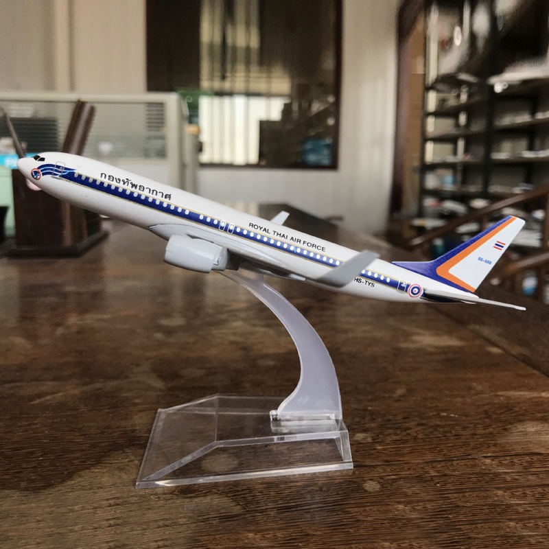 Mô Hình Máy Bay Boeing 747 Nok Air B737 Bangkok Airway 320 Bằng Hợp Kim Cỡ 320 16CM