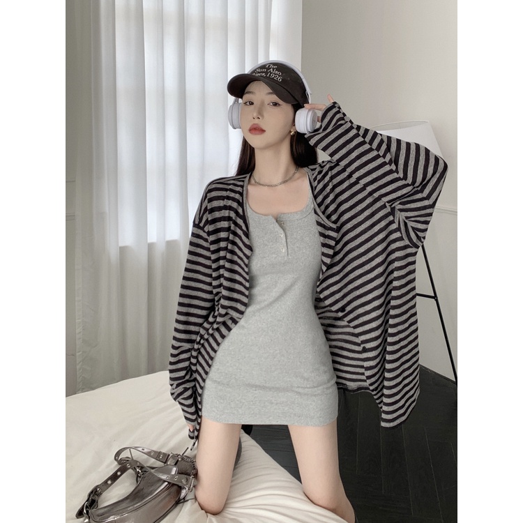 Đầm Sát Nách Cổ Vuông Dáng Chữ A + Áo Khoác cardigan Chống Nắng Cao Cấp Thời Trang