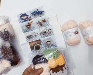 Set phụ kiện làm búp bê len móc