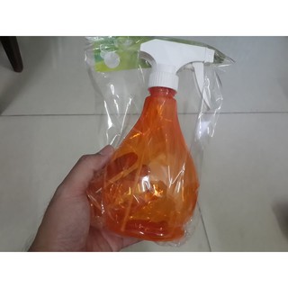 HCM - Bình xịt tưới cây loại 700ml nhựa trong dẻo <giao màu ngẫu nhiên>