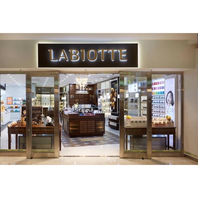 Mỹ phẩm Lan Ngọc