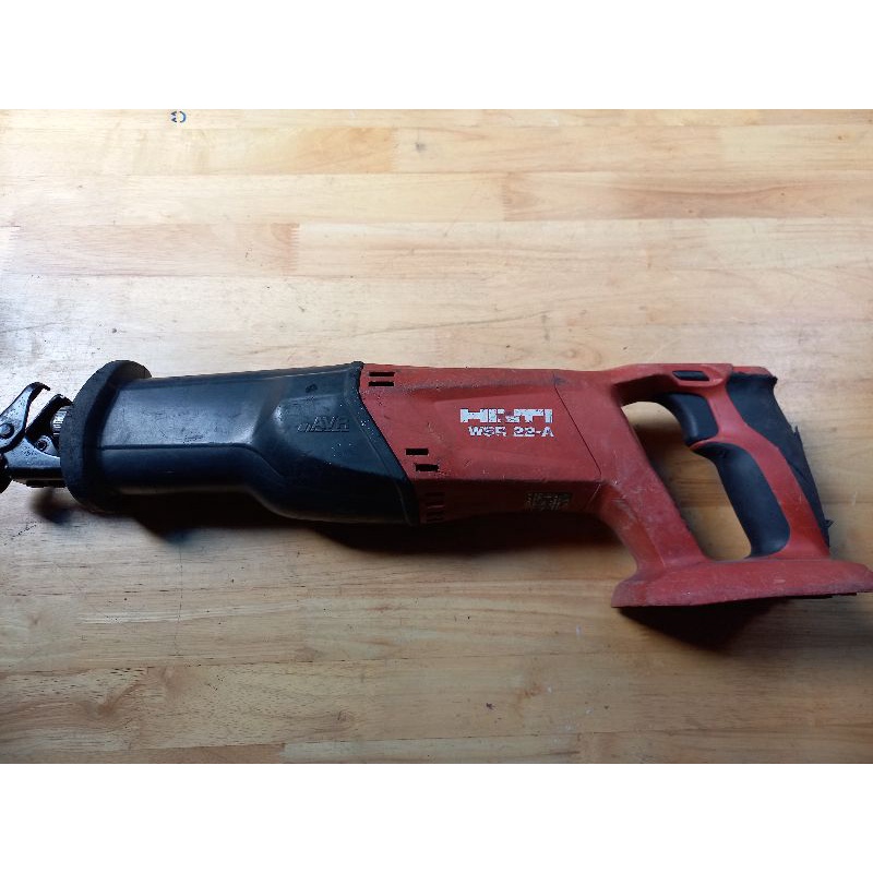 Cưa kiếm 22v full chức năng