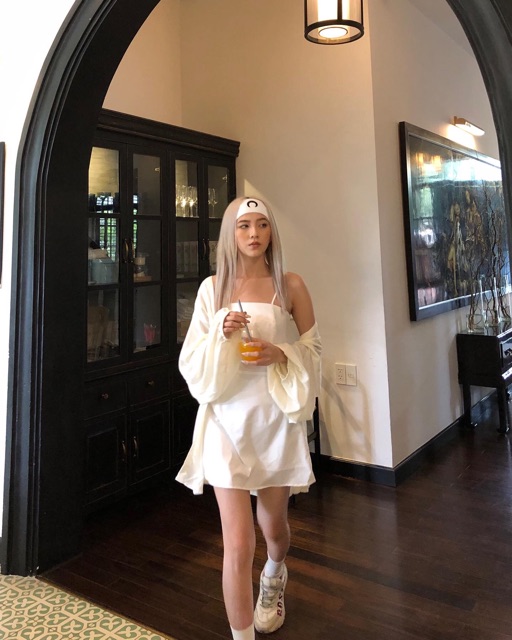 Nguyên set đầm hai dây và áo khoác | BigBuy360 - bigbuy360.vn