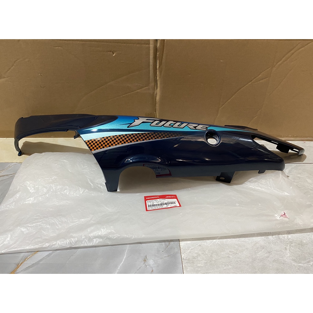Ốp sườn sau bên trái - ôp thân HONDA FUTURE 1 màu Xanh lục. *B-142* 64650KFL710ZB