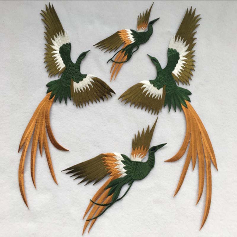 Set 4 Miếng Dán Ủi Quần Áo Hình Hoa Và Chim