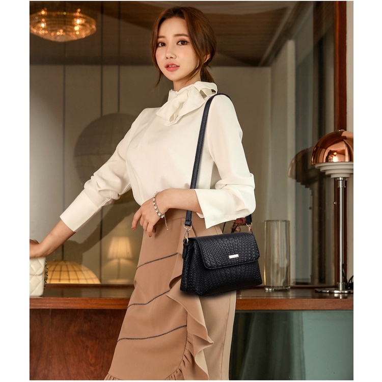 [Hàng Mới Về]Túi đeo chéo nữ dáng vuông phối phong cách Hàn Quốc siêu đẹp E679