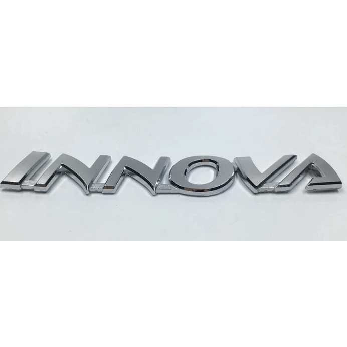 Chữ nổi Innova được dán sau xe Toyota INNOVA