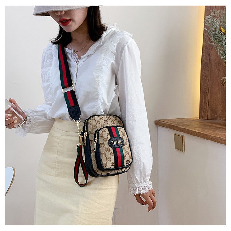 Túi Đeo Chéo ️SIÊU RẺ️ Túi Đeo Điện Thoại Dáng Đứng Gu Chì Phối Kẻ Phong cách Trẻ Trung tx112 - MEMIN