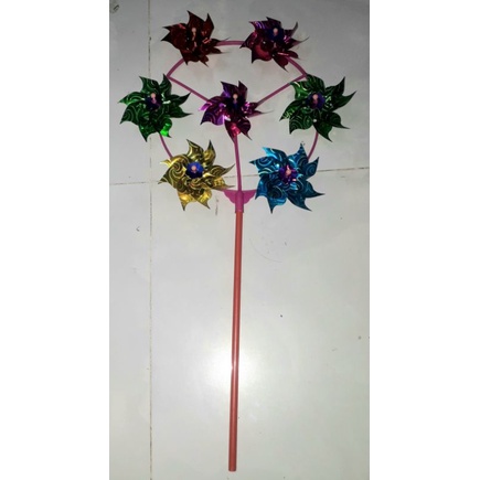 Một bộ chóng chóng quay bằng gió 7 cánh bằng nhựa