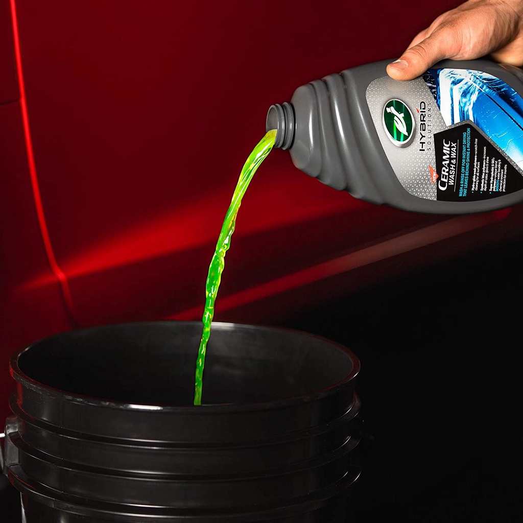 Xà phòng rửa xe ô tô Ceramic Wash and Wax, Turtle Wax