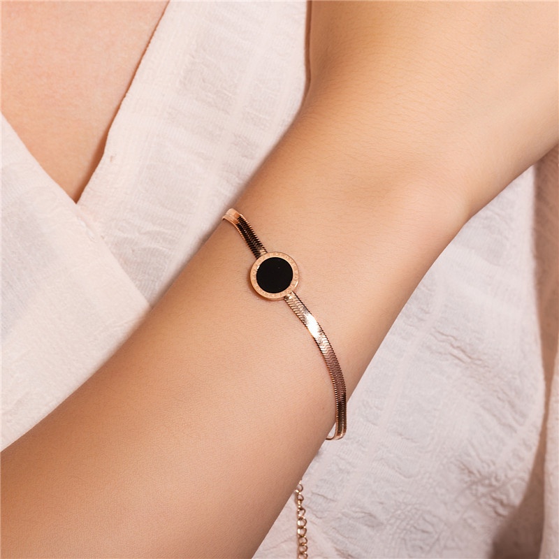 Vòng Tay Xương Rắn Đen Bằng Titan Chống Rỉ Sét