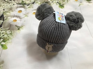 Mũ len tai gấu quả bông