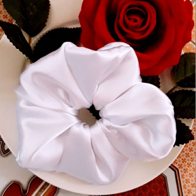 Scrunchies phi bóng