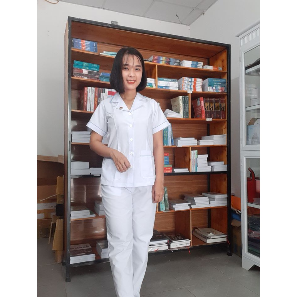 ☘ Áo Blouse (Blue) Tay Ngắn, Thân Ngắn Dược Sĩ, Điều Dưỡng, Y Tá - Thương hiệu TN Medical