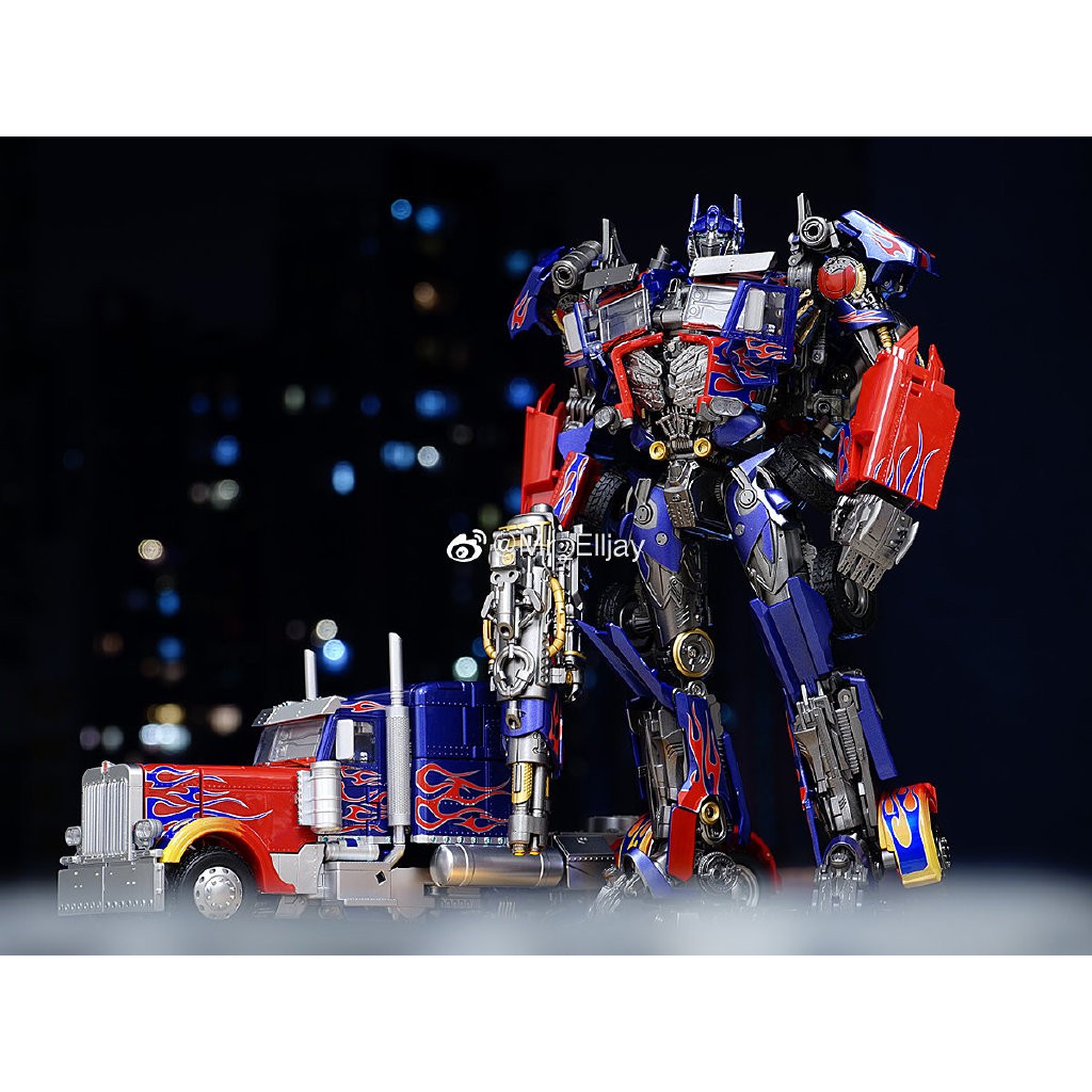 Mô hình Robot biến hình Transformer Optimus Prime Black Mamba BMB LS 03F chính hãng TOY03