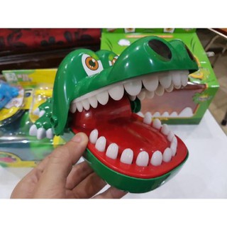 Đồ Chơi Khám Răng Cá Sấu Cắn Tay Loại Lớn