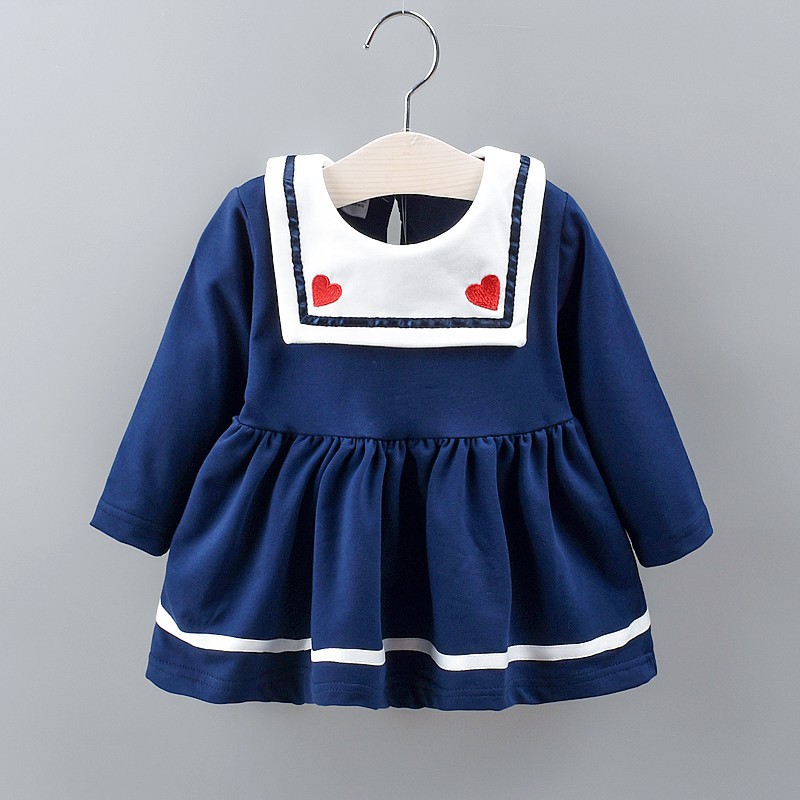 Đầm dài tay in họa tiết trái tim đáng yêu dành cho bé gái