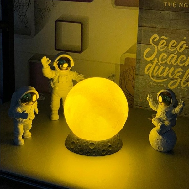Đèn ngủ mặt trăng 3D mô hình phi hành gia HSON đèn decor trang trí bàn làm việc, phòng ngủ siêu đẹp