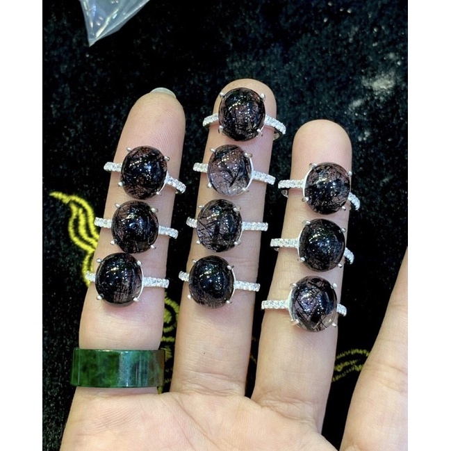 Nhẫn bạc mặt đá phong thủy hình oval
