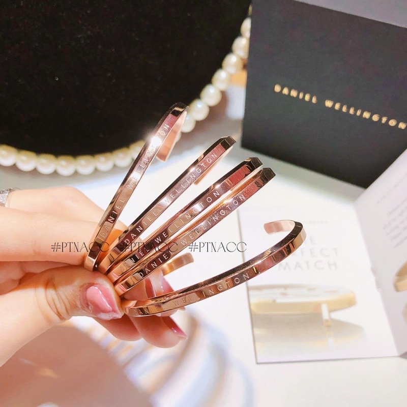 Vòng tay titan cuff thương hiệu cá tính, vòng cuff basic ko đen ko rỉ .PTNACC.