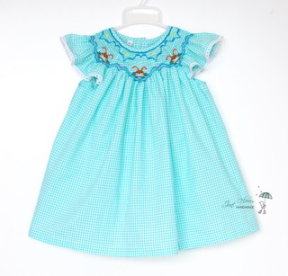 Váy bé gái smock thêu thỏ