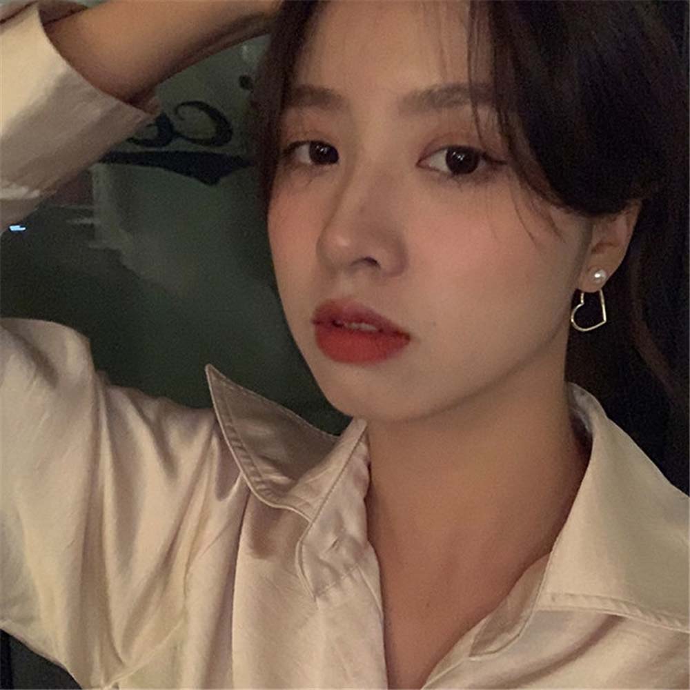 Khuyên Tai Nữ Trang Tạo Hình Độc Đáo