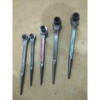 cờ lê , khoá đuôi chuột từ 21 đến 32 hàng nhật bãi