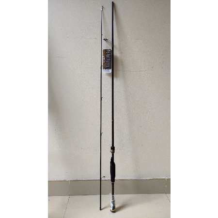 Cần lure Daiwa Aird X 702MFS gắn máy đứng