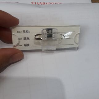10 Thẻ mica cài ngực 7x2.5cm