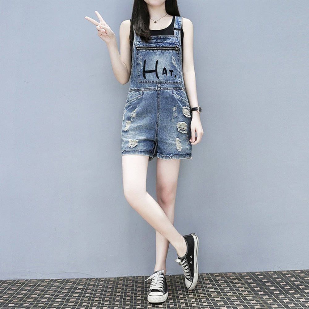 Quần yếm short jean nữ Allen thêu HAT, phối túi hộp, tia kéo