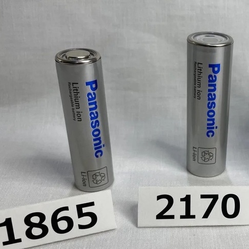 Pin sạc lithium Tesla 18650 3400 mah, xả 10A li-ion 3.6v 4.2v