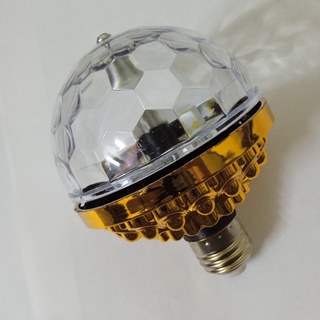 Đèn led xoay 7 màu vũ trường nháy chớp theo nhạc bay phòng sân khấu hiệu ứng 360 độ kèm đui cắm E27