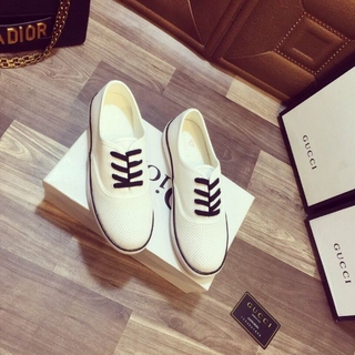 Giày Slip On dây đen