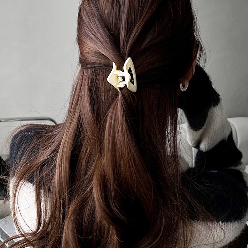 Kẹp Tóc Hình Tam Giác Nhỏ Xinh Thời Trang Cho Bạn Gái