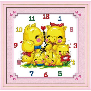 Tranh Thêu Chữ Thập Đồng Hồ Gia Đình Heo A844 (Khách Tự Thêu) kt:36x36cm