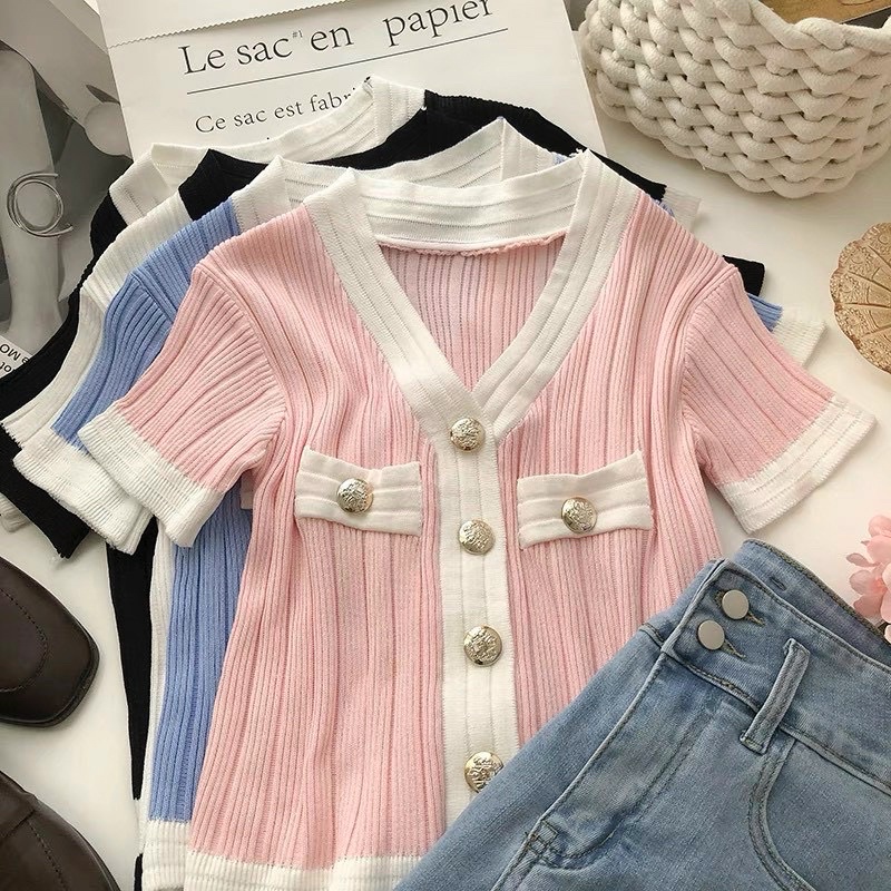 Áo thun gân cổ V viền nút sang chảnh alohashop91