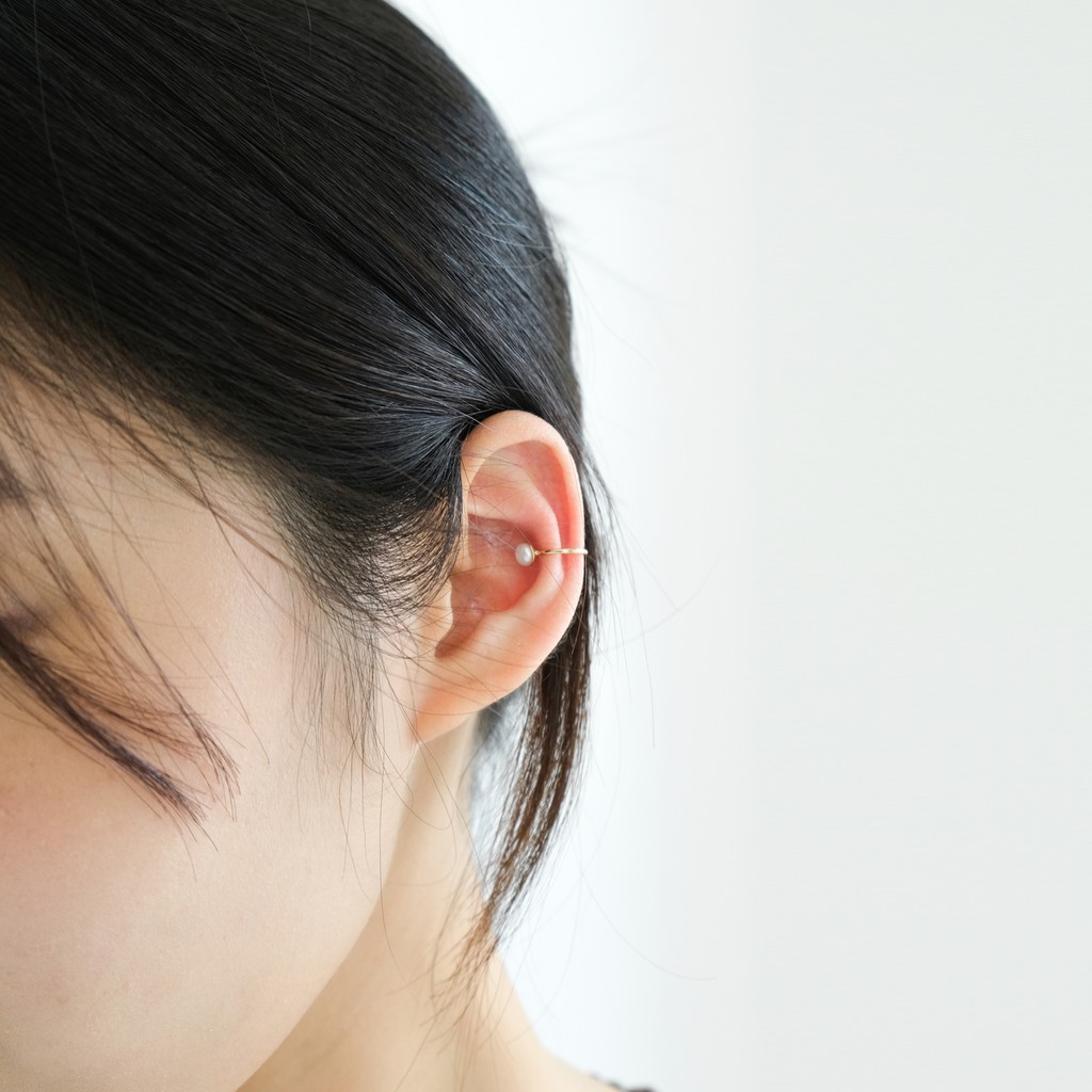 [gwilee] pearl point ear cuff - khuyên vành tai màu vàng đính hạt NT