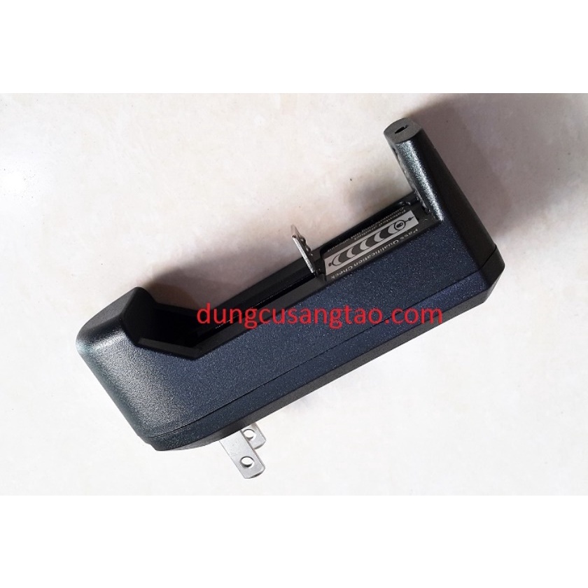 Bộ pin sạc 3.7V lithium / bộ sạc pin 18650, 18670, 18500, 14500, 16340, 10440, 123A