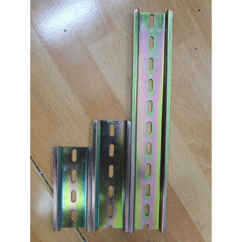 Thanh ray cài thiết bị tủ điện