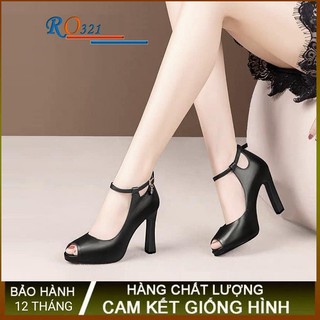 Giày sandal nữ cao gót 9p hàng hiệu rosata hai màu đen kem ro321