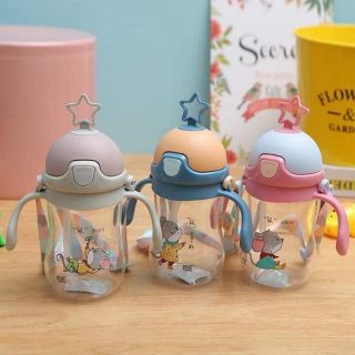 Sỉ bình uống nước cho bé