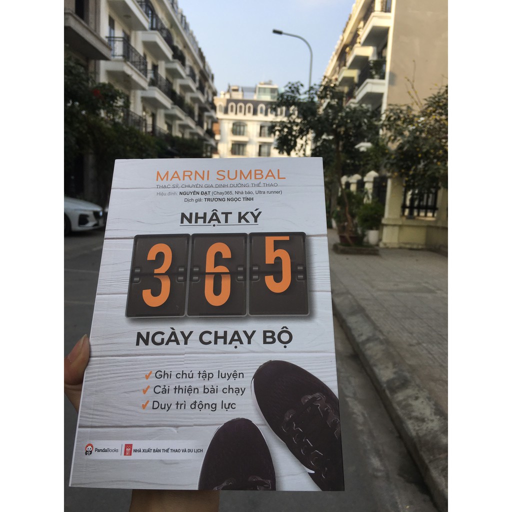 Sách - Nhật ký 365 ngày chạy bộ - Pandabooks