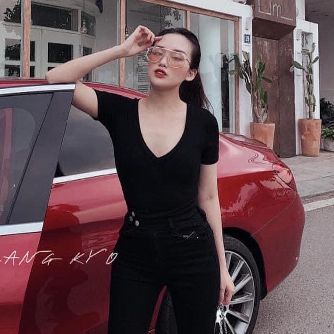 Áo thun nữ Shynstores - áo thun body cổ tim form ôm vải cao cấp freeship