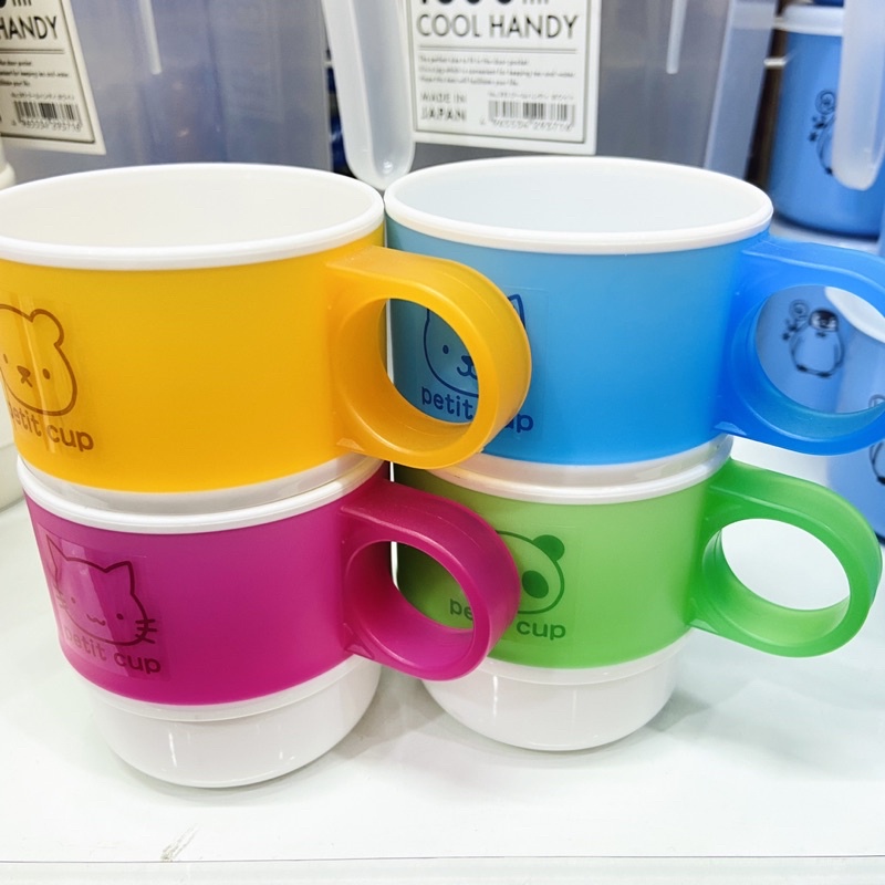 Cốc nhựa Petit cup hoạt hình cho bé Nhật Bản 200ml