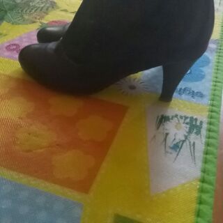 Bốt da bò thanh lý size 35