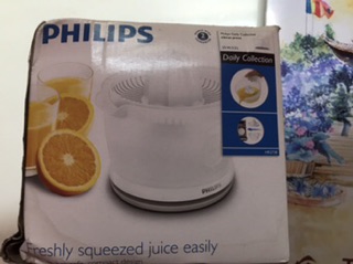 Máy vắt cam Philips HR 2738