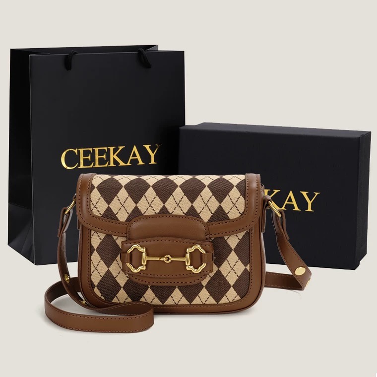 Túi CEEKAY hoạ tiết caro đan chéo