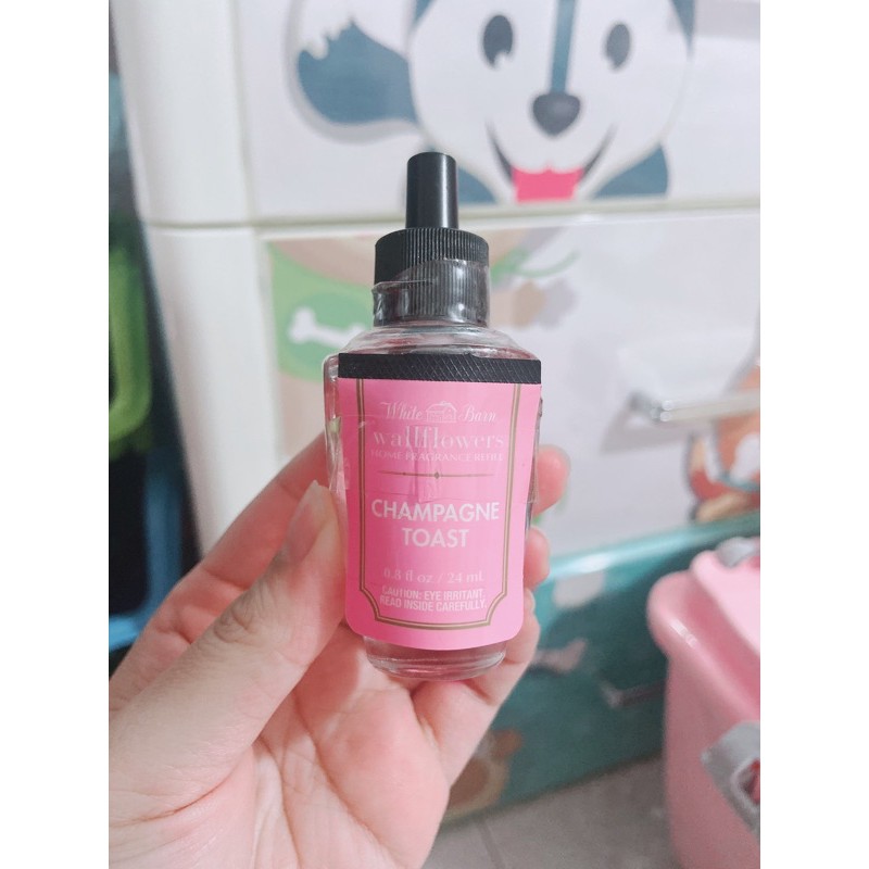 {Tách set không tem} MỘT chai Tinh dầu xông phòng Bath &amp; Body Works Wallflower Home Fragrance Refills 24ml